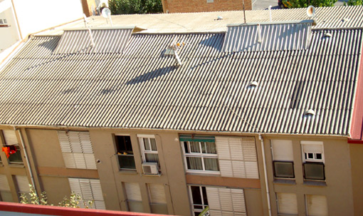 MON TÈRMIC - Cubiertas. Tabiques pluviales. Bajantes. Claraboyas. Patios de luces. Fachadas ventiladas. Desamianto Uralita. Impermeabilizacion de Cubiertas. Rehabilitación Cubiertas. Cubiertas Nuevas. Estructuras Ligeras. Colocacion y/o Sustitucion Bajantes. Patios de luces. Fachadas Ventiladas. Mantenimiento de Naves Industriales. Barcelona. Baix Llobregat (Cornellá, Esplugues, L'Hospitalet, Sant Boi, Sant Feliu, Viladecans,...), Vallès Occidental (Rubi, Terrassa, Sabadell, Cerdanyola, Valldoreix, Sant Cugat y Castellar del Vallès), Vallès Oriental (Granollers, Caldes de Montbui, Sant Celoni, Granollers, La Garriga). Tarragona. Girona. Lleida. [Diseño: IDG GRUP WEB